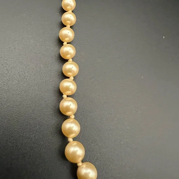 Napier Cream Glass Pearl Bead Necklace - Picture 2 of 4